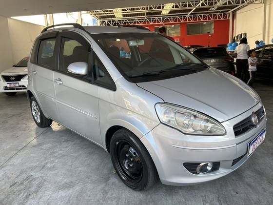 FIAT IDEA 1.4 MPI ATTRACTIVE 8V FLEX 4P MANUAL FIAT IDEA 1.4 MPI ATTRACTIVE 8V FLEX 4P MANUAL